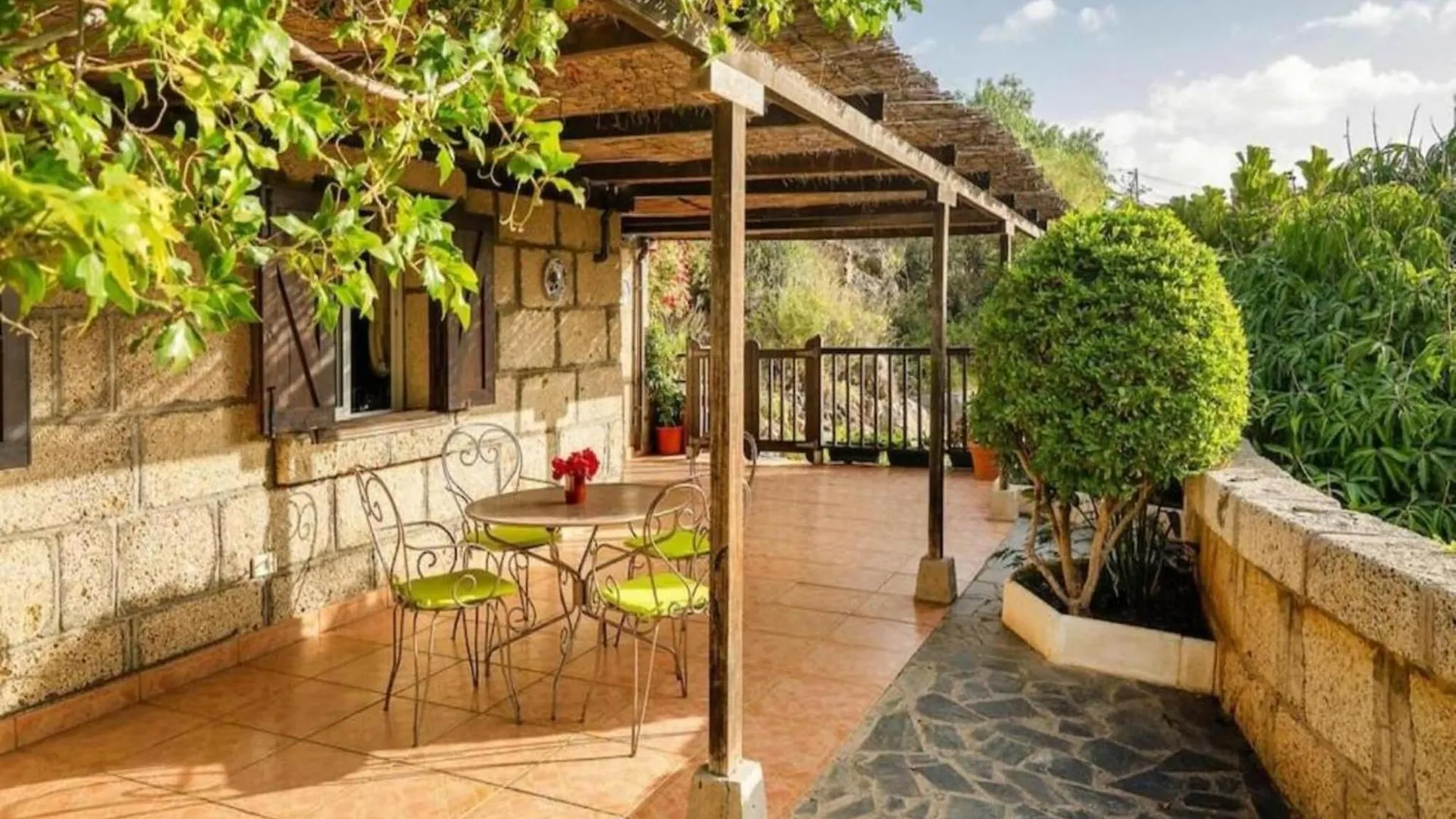 Holiday Home In Malpais De Candelaria With Swimming Pool